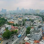 Comfort 1Br With Study Room Menteng Square Apartment By Travelio