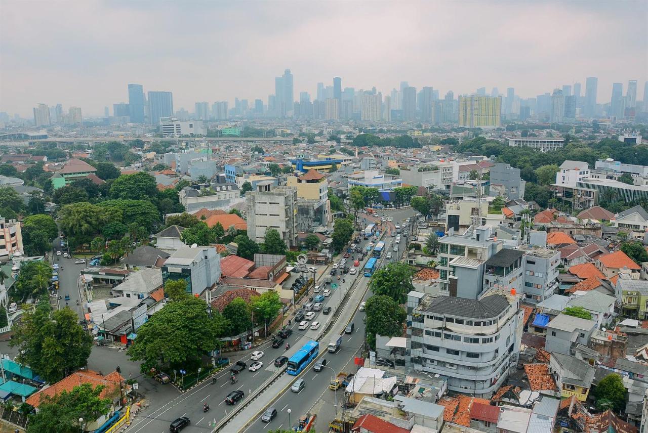 Comfort 1br With Study Menteng Square By Travelio * Jakarta